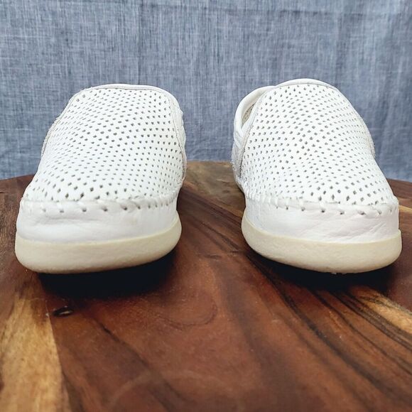 Minnetonka Pacific Slip On Loafer White Perforated Leather Women's 7.5 (Tag 8.0) - Picture 3 of 11